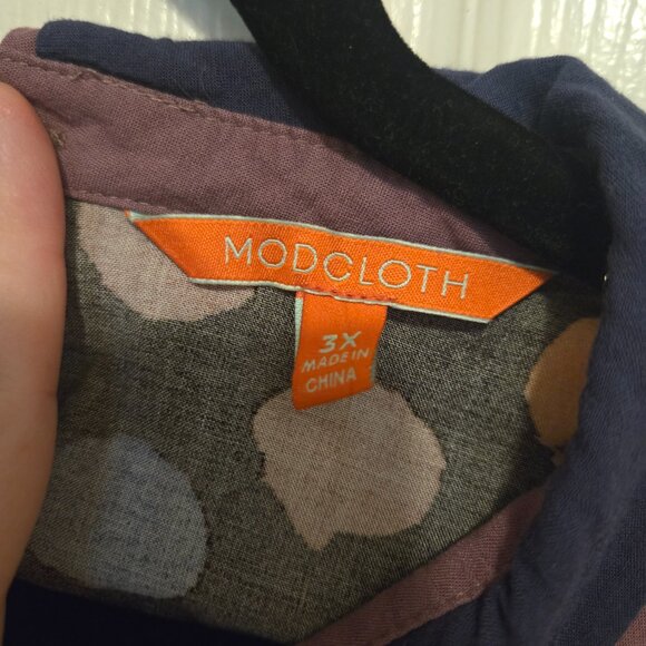 Modcloth - Polkadot Double Peter Pan Collar - Picture 2 of 3